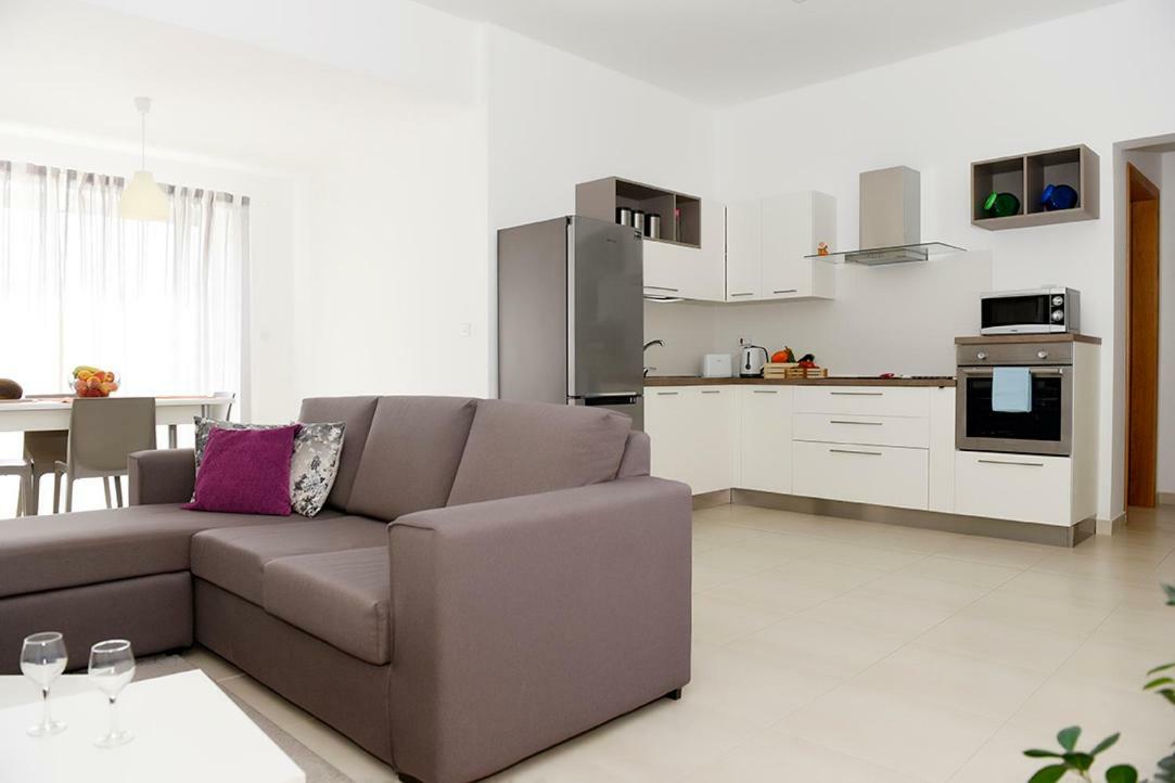 13 Village Apartments メーリッハ エクステリア 写真